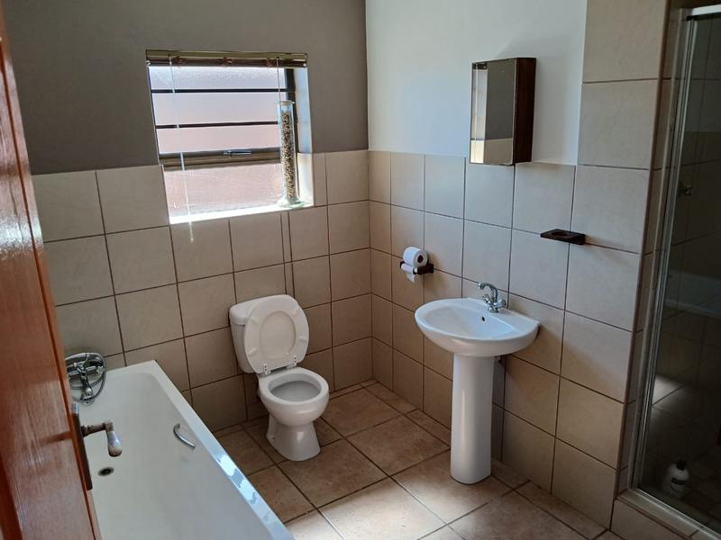 3 Bedroom Property for Sale in Reebok Western Cape